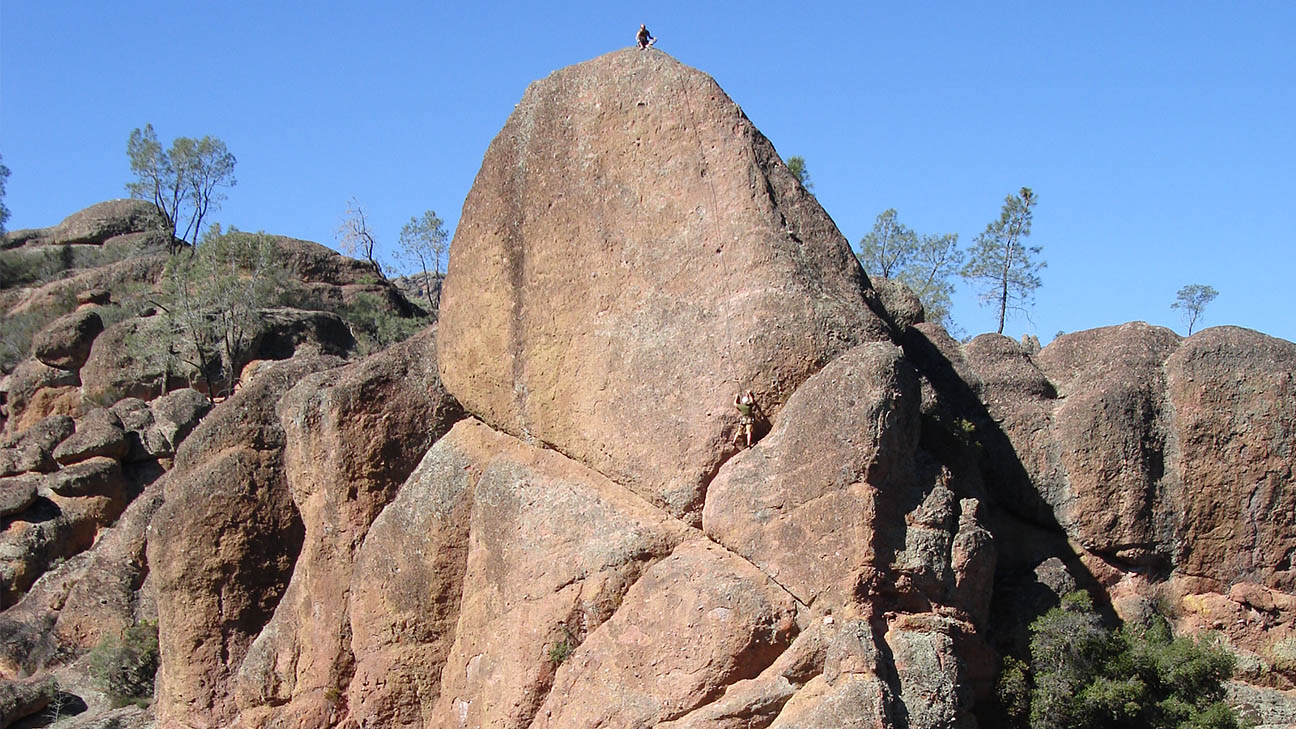 Pinnacles National Park: Otherworldly Landscapes Near San Francisco